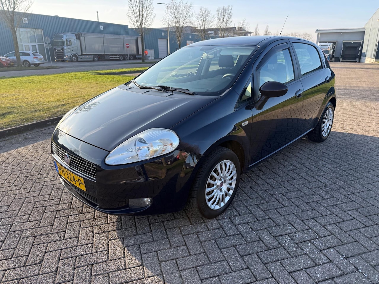 Fiat Grande Punto - 1.4 Active 1.4 Active - AutoWereld.nl