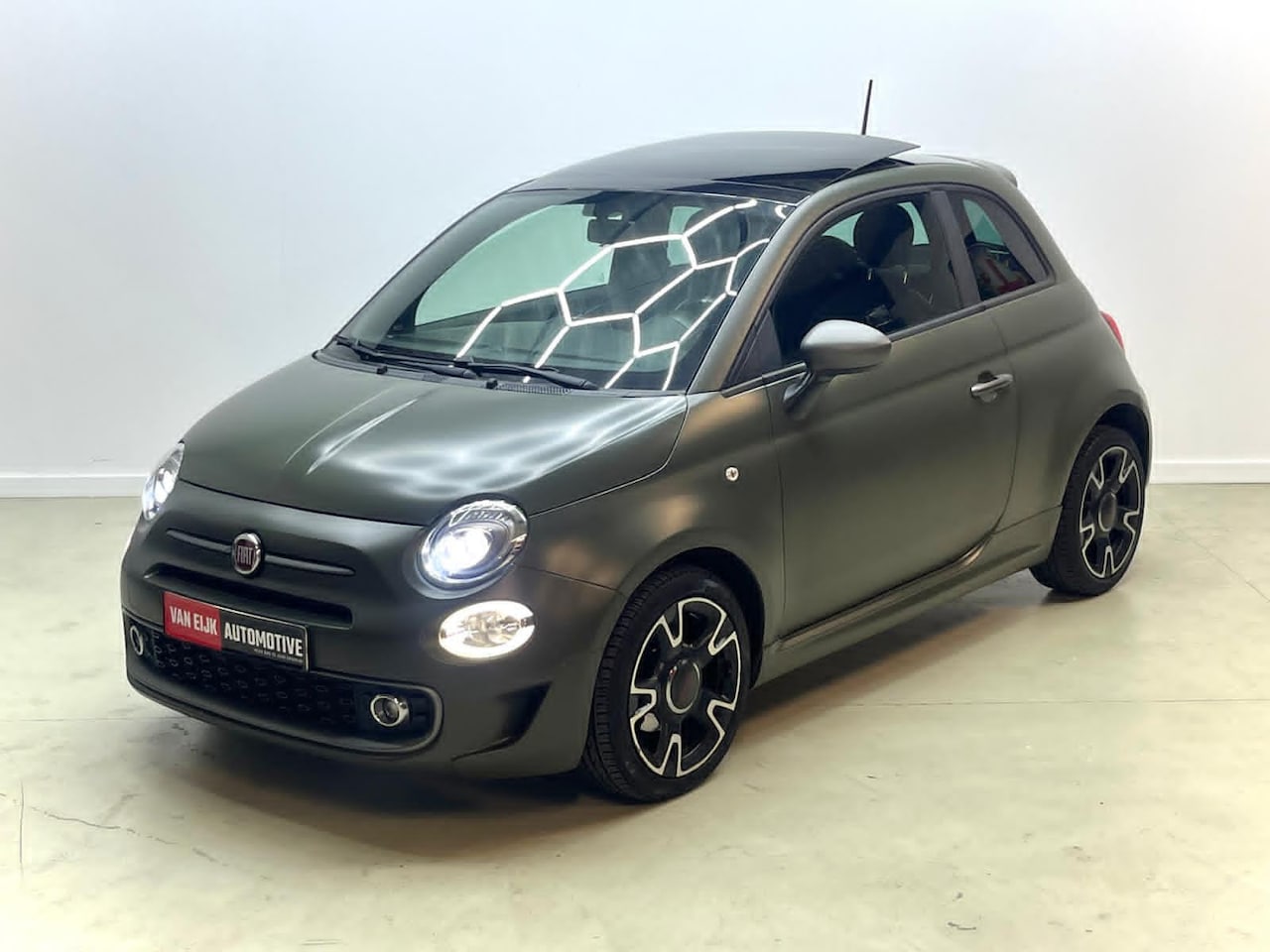 Fiat 500 - Turbo S Holiday Edition / Pano / Leer / uniek in "Verde Opaco" - AutoWereld.nl