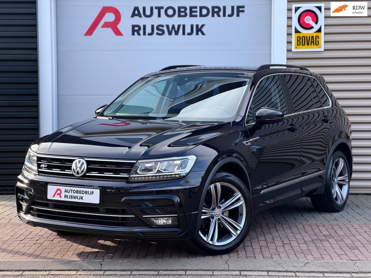 Volkswagen Tiguan - 1.5 TSI R-Line Virtual/Dynaudio/Trekhaak - AutoWereld.nl