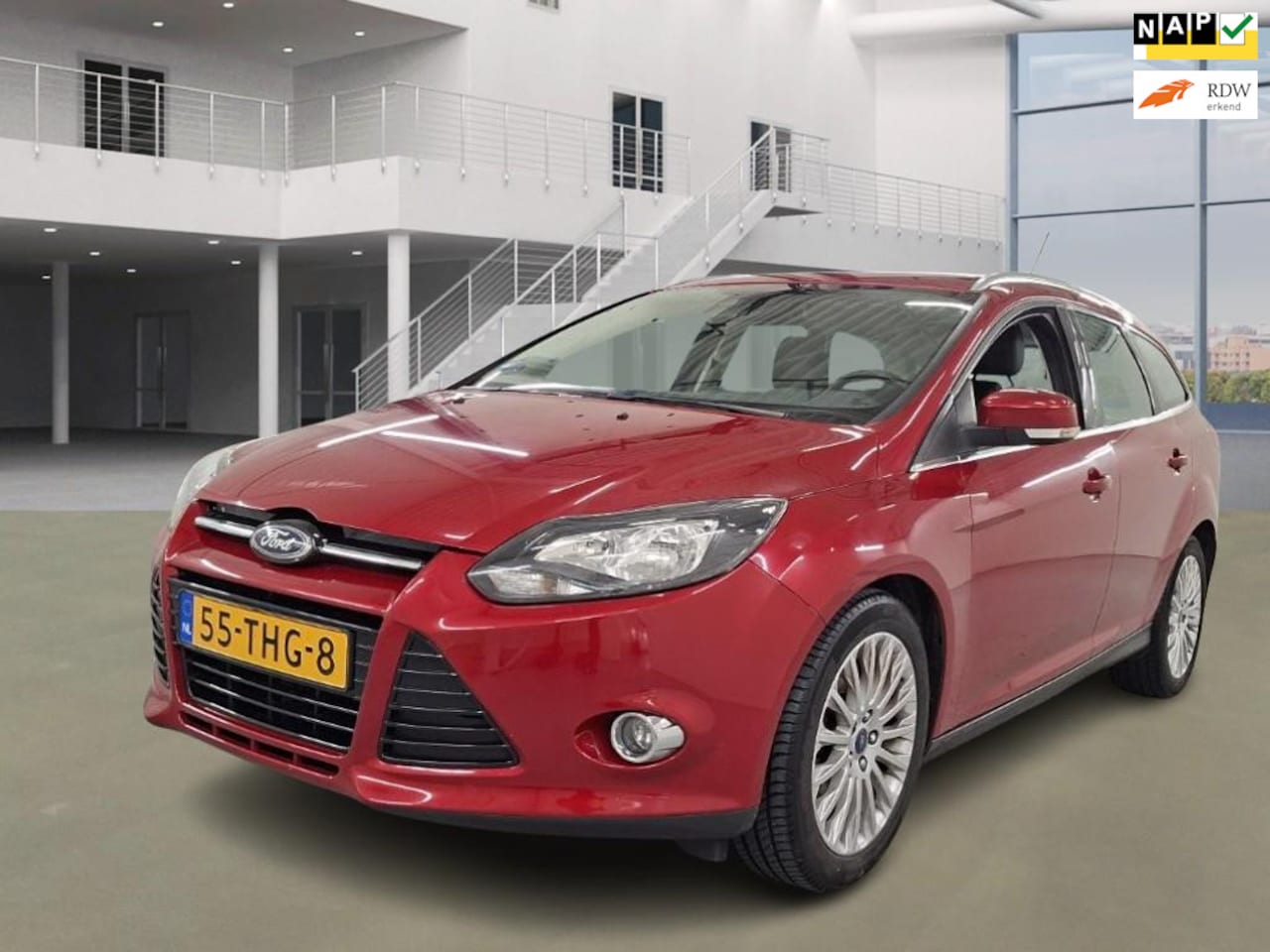Ford Focus Wagon - 1.6 EcoBoost First Edition|NAVI|HALFLEDER|STOELVERW|ELEKSTOEL|6BAK|CRUISE|AIRCO|2XSLEUTELS - AutoWereld.nl