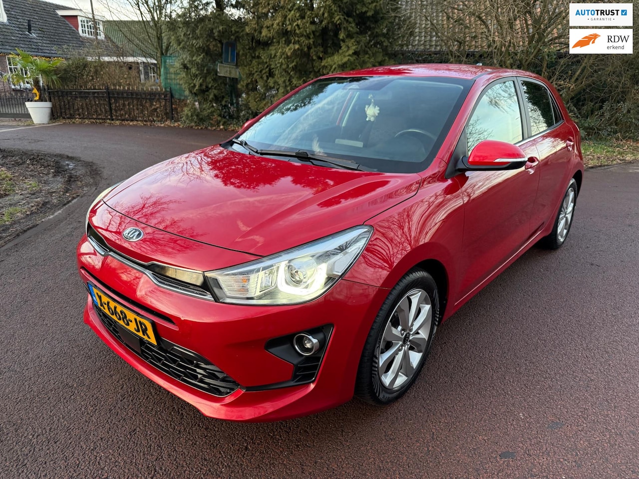 Kia Rio - 1.2 Airco / Camera / Navigatie / PDC / APK - AutoWereld.nl