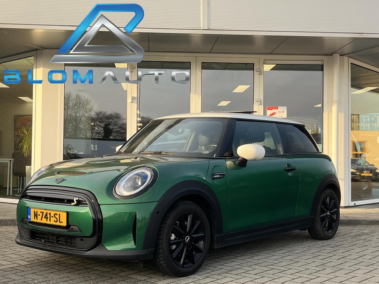 MINI Mini-Electric - Camden Edition 33 kWh - AutoWereld.nl