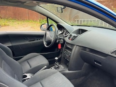 Peugeot 207 - 1.4 XR AC