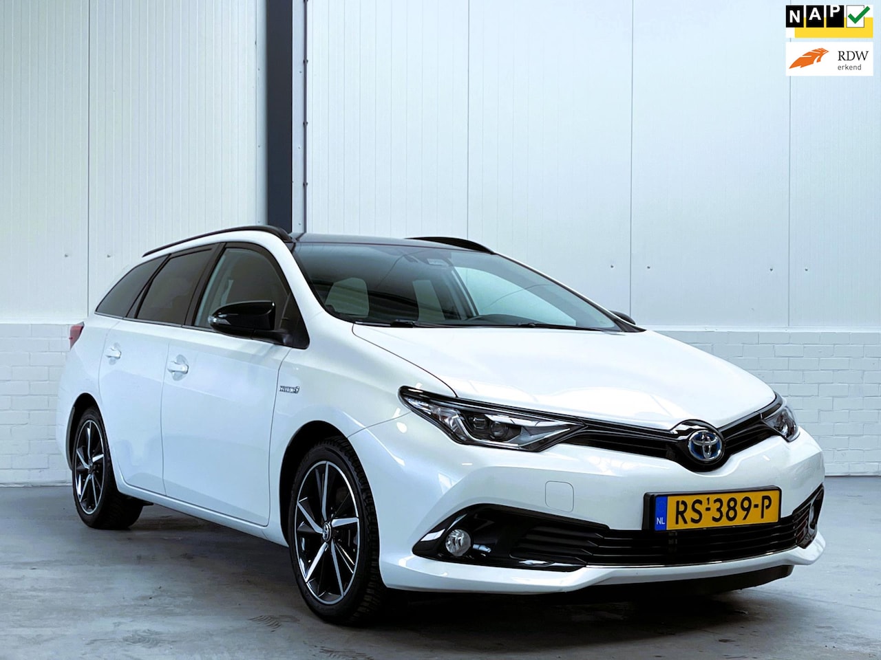 Toyota Auris Touring Sports - 1.8 Hybrid Freestyle Org NL|1e Eigenaar - AutoWereld.nl