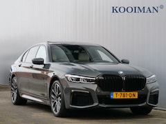 BMW 7-serie - 745e High Executive 394 Pk Automaat Navi / Schuifdak / Camera / DAB / Leer / Apple Carplay