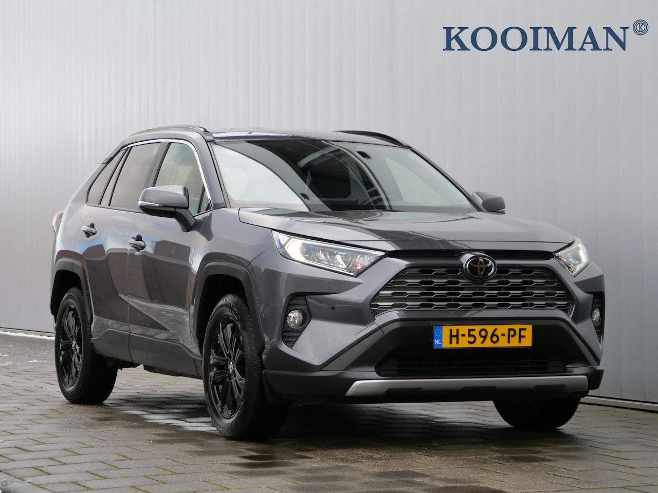 Toyota RAV4 - 2.0 VVT-iE Dynamic 176 Pk Automaat Navigatie / DAB / Apple Carplay / Keyless / Camera - AutoWereld.nl
