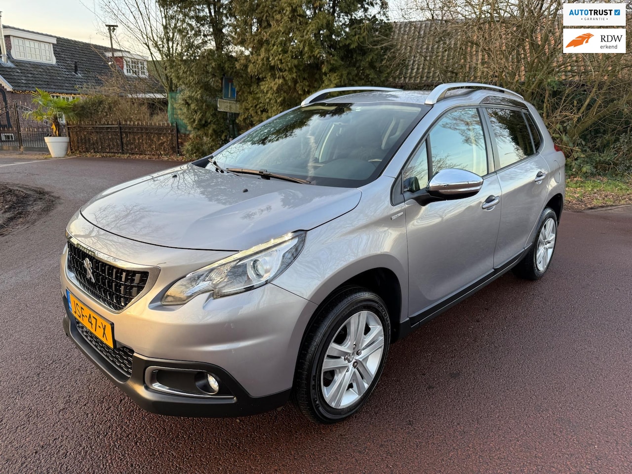 Peugeot 2008 - 1.2 PureTech Active Airco / Navigatie / PDC / APK - AutoWereld.nl