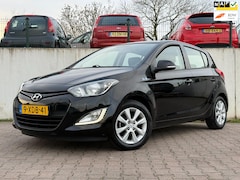 Hyundai i20 - 1.2i i-Deal/NAVI/FACELIFT/APK 01-2027/4X NIEUWE ALL SEASON BANDEN/