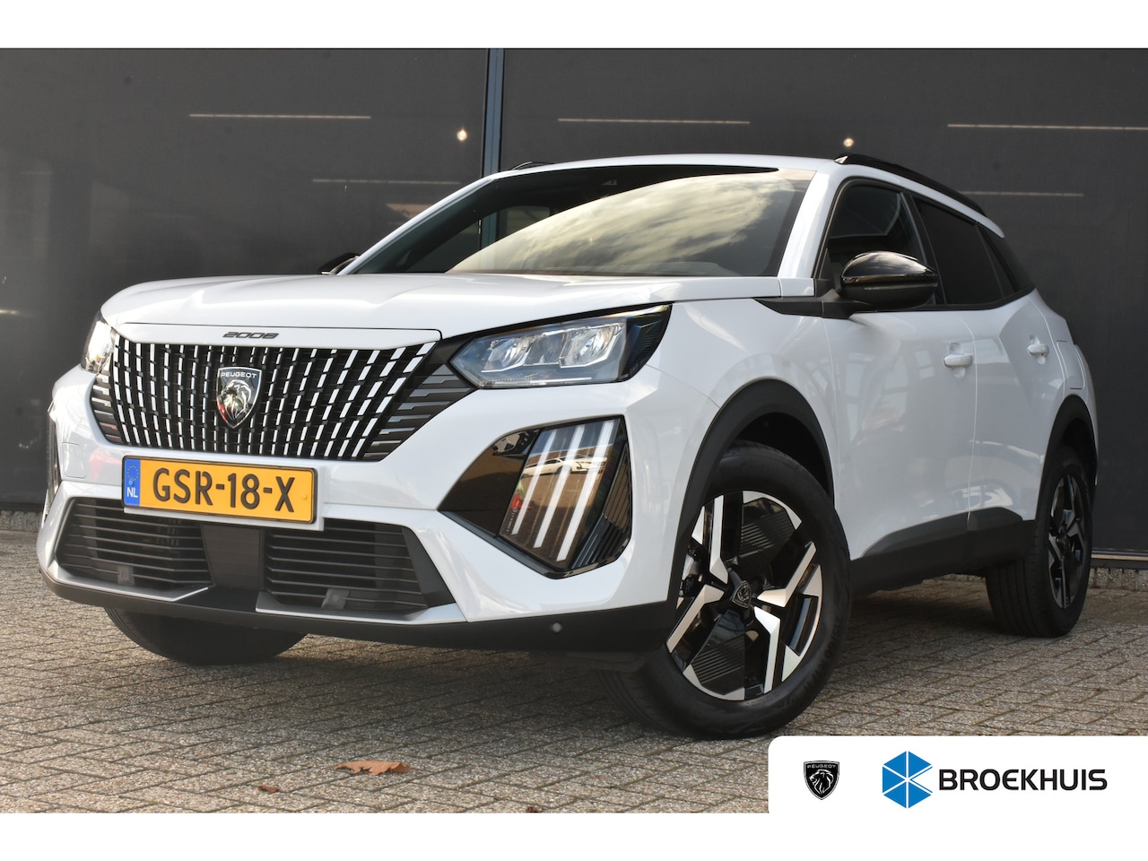 Peugeot 2008 - 1.2 Hybrid 136 Allure Automaat | Navigatie by App | Full-LED | Parkeersensoren | Cruise Co - AutoWereld.nl