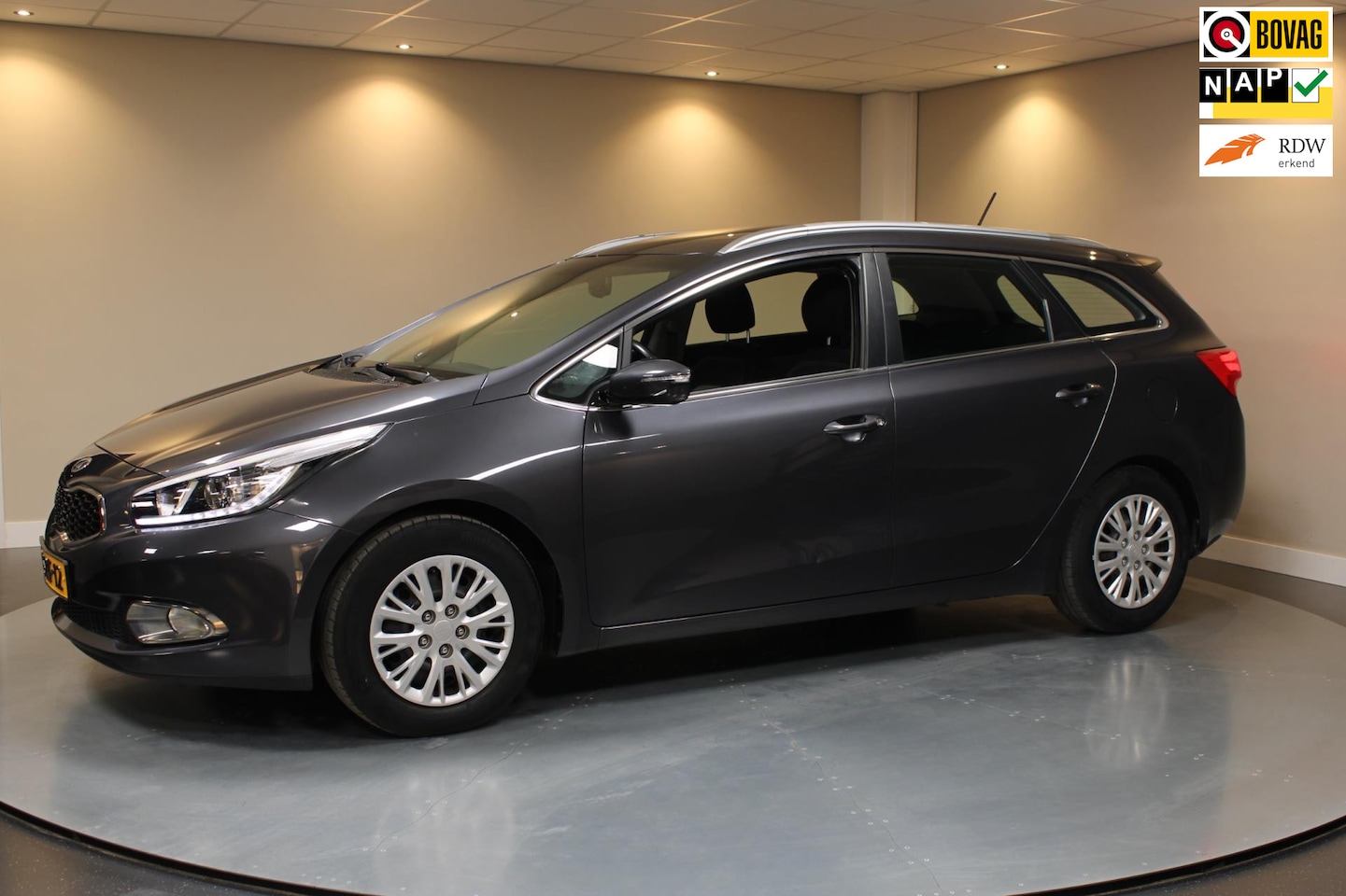 Kia Cee'd Sportswagon - 1.6 GDI Business Pack *1ste Eigenaar/Dealer OH* Camera|Trekhaak|Navi - AutoWereld.nl