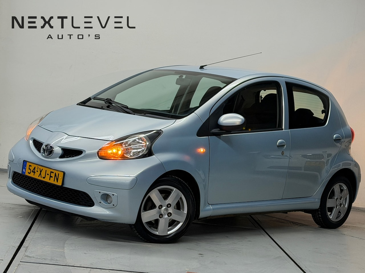 Toyota Aygo - 1.0-12V Sport Automaat Airco LMV - AutoWereld.nl