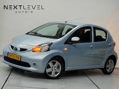 Toyota Aygo - 1.0-12V Sport Automaat Airco LMV