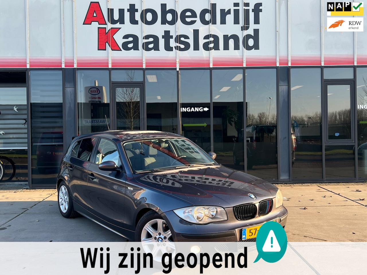 BMW 1-serie - 118i - Airco - Parrot - Nieuwe Apk - - AutoWereld.nl