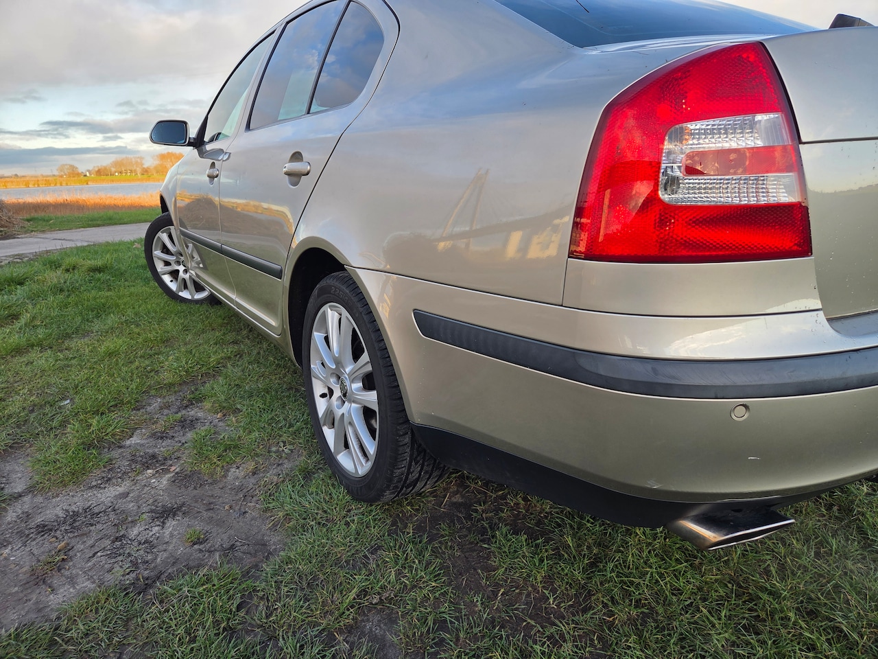 Skoda Octavia - 1.6 Elegance - AutoWereld.nl