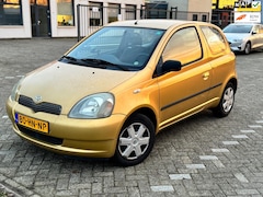 Toyota Yaris - 1.3-16V VVT-i Luna
