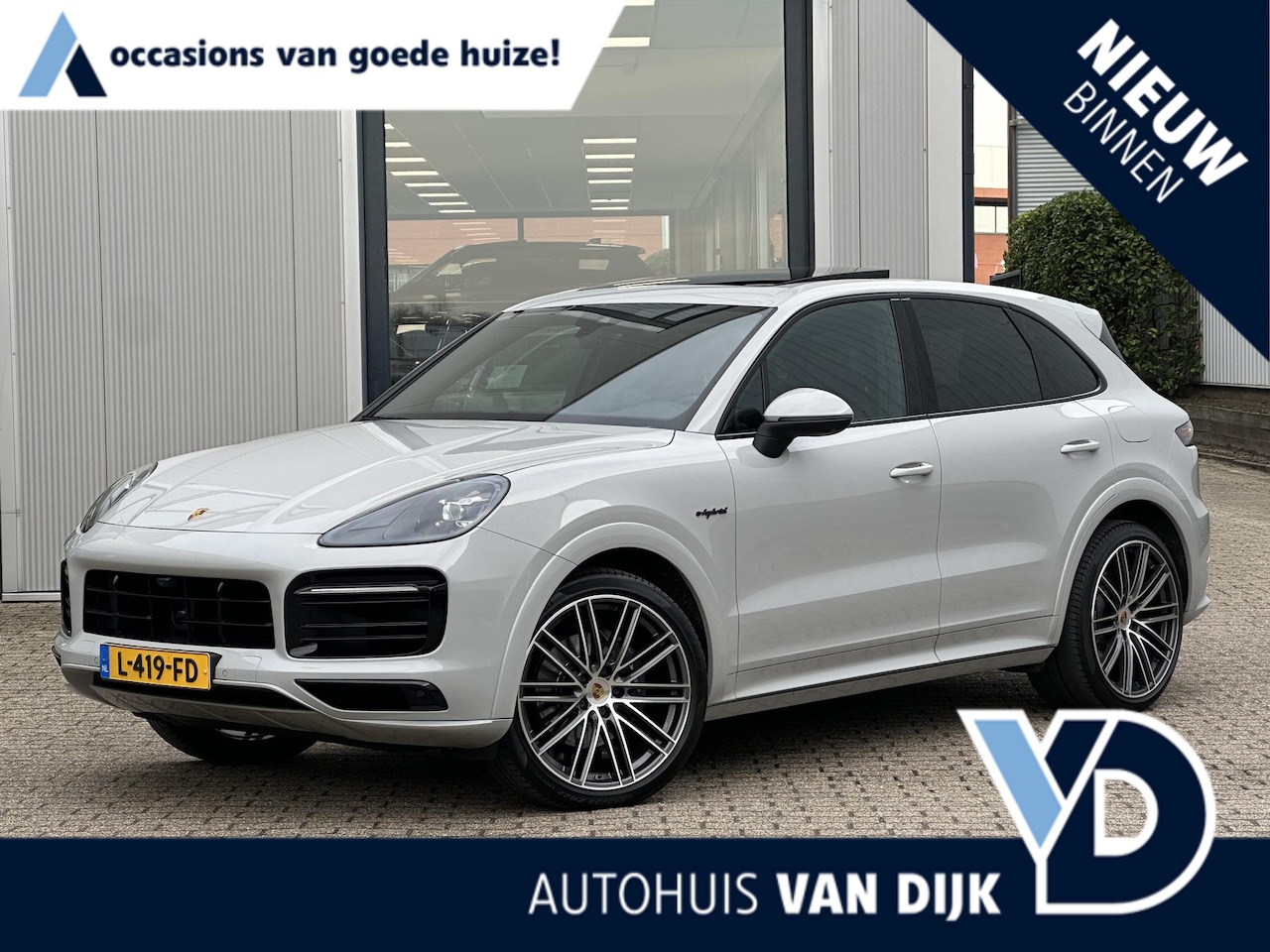 Porsche Cayenne - 3.0 E-Hybrid | NL-Auto/1e eign./Voll.Historie/Pano-schuifdak/BOSE/Luchtvering/22-inch/Soft - AutoWereld.nl