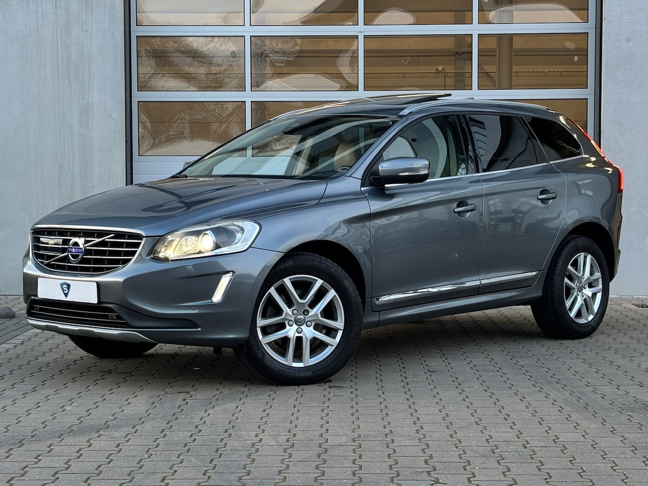 Volvo XC60 - 2.0 D4 FWD Polar+ | Harman/Kardon - AutoWereld.nl
