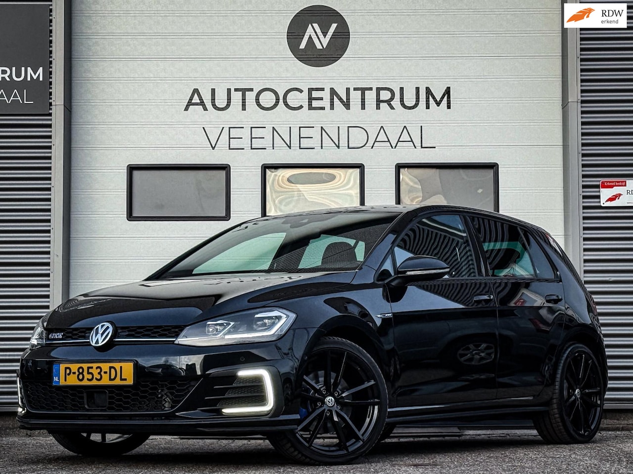 Volkswagen Golf - GTE 7.5 Facelift 1.4 TSI DSG CARPLAY/LEER/KEYLESS/VIRTUAL - AutoWereld.nl