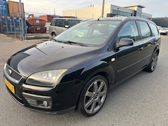 Ford Focus Wagon - 2.0-16V Futura