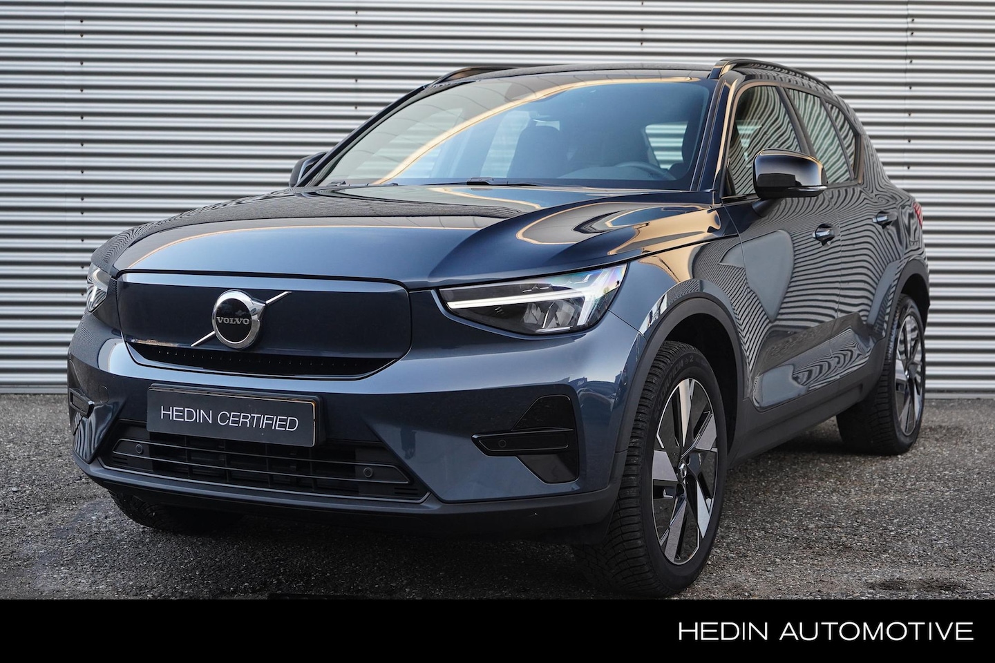 Volvo EX40 - Single Motor Extended Range Plus 82 kWh | Trekhaak | Stoel + stuurverwarming | Elektrische - AutoWereld.nl