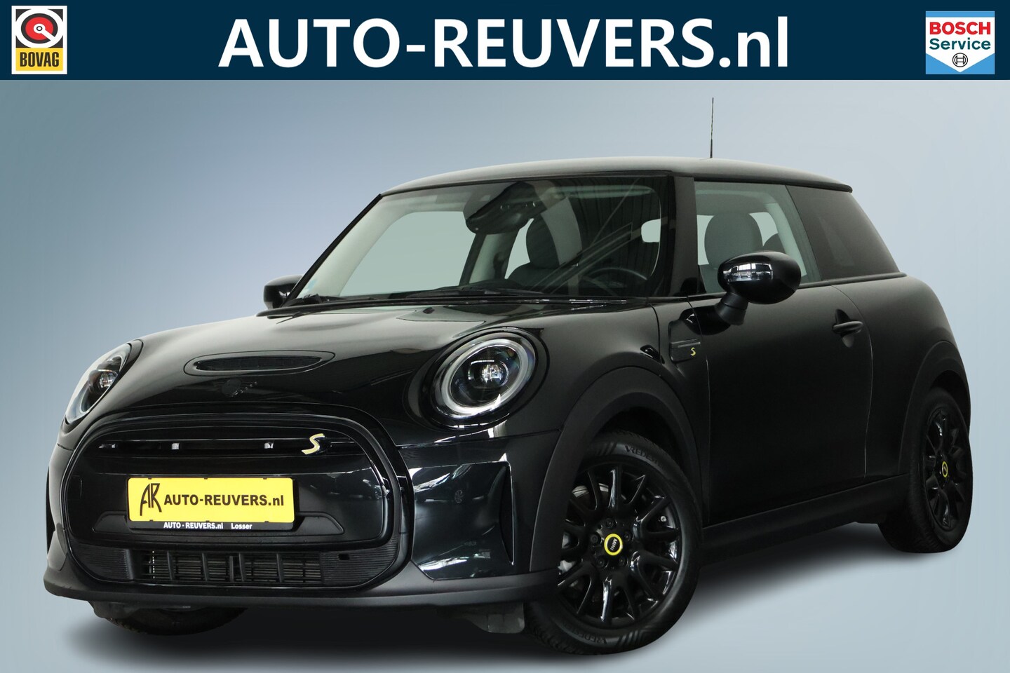 MINI Mini-Electric - MINI Yours 33 kWh / Navi / LED / Cruisecontrol / CarPlay - AutoWereld.nl