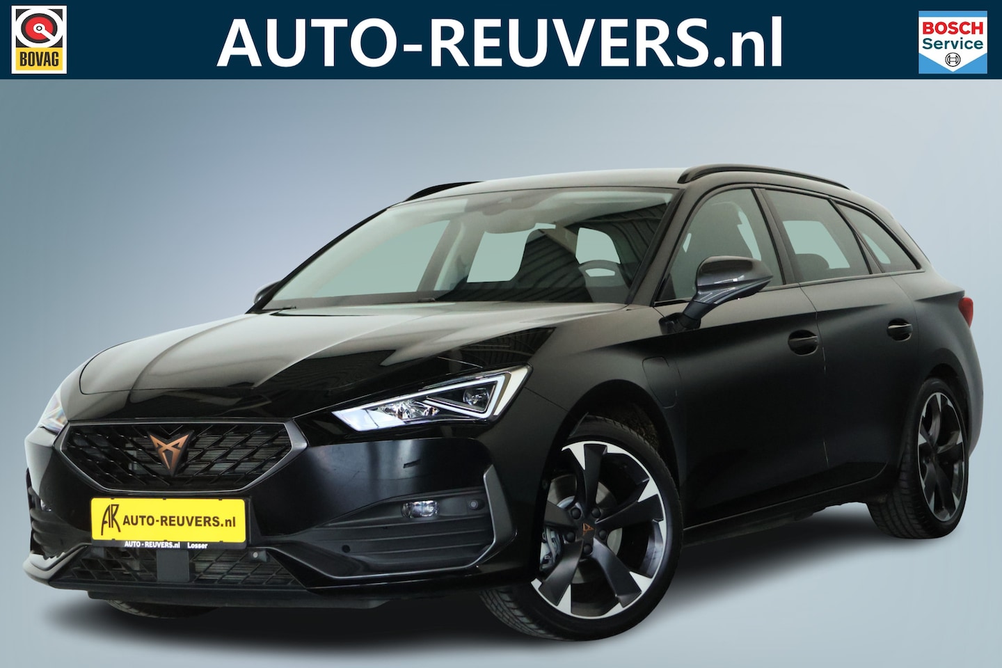 CUPRA Leon Sportstourer - 1.4 e-Hybrid Essential / LED / Navi / CarPlay / Travelassist / Cam - AutoWereld.nl