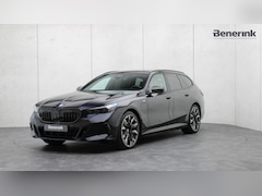 BMW 5-serie Touring - 530e xDrive M-Sport Pro | Stoelventilatie | Bowers & Wilkins | M Carbon exterieur | Onders
