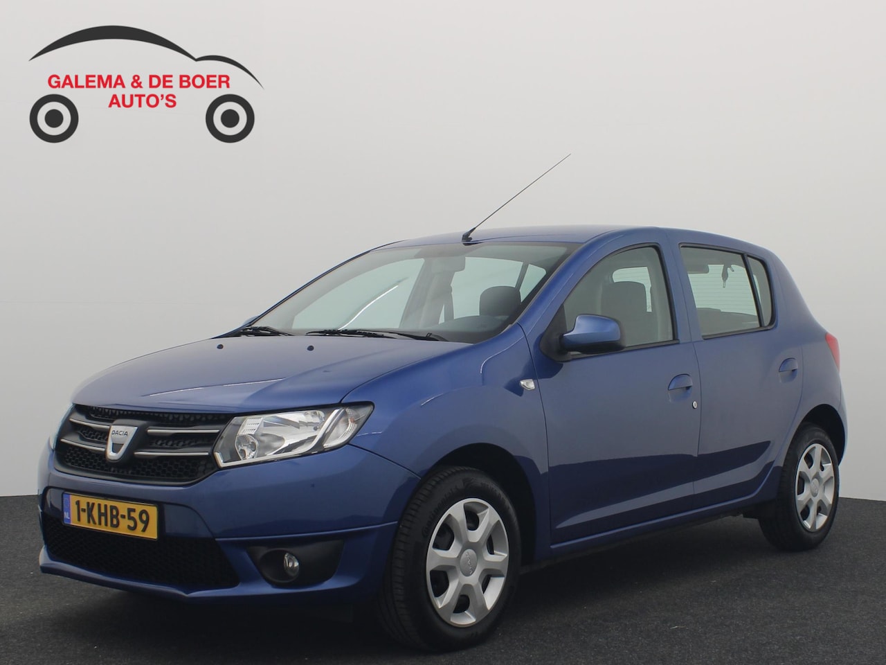 Dacia Sandero - 0.9 TCe Lauréate TREKHAAK / AIRCO / BLUETOOTH / ELEK RAMEN / NL-AUTO - AutoWereld.nl