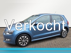 Volkswagen Polo - 1.0 BlueMotion Automaat. Navigatie, uniek lage km stand