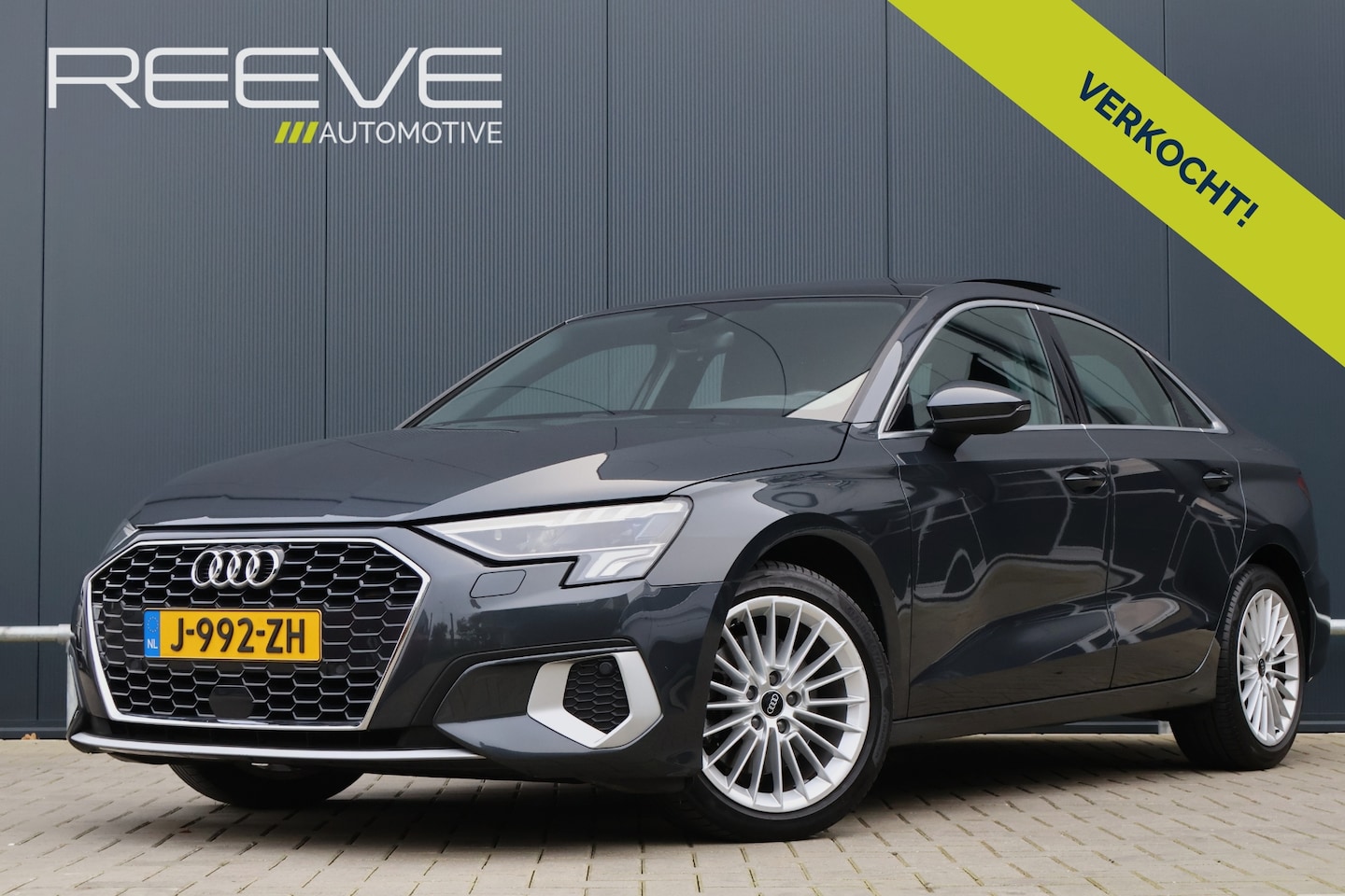 Audi A3 Limousine - 35 TFSI Business edition Automaat | Panoramadak | Virtual Cockpit | Trekhaak | Sportstoele - AutoWereld.nl