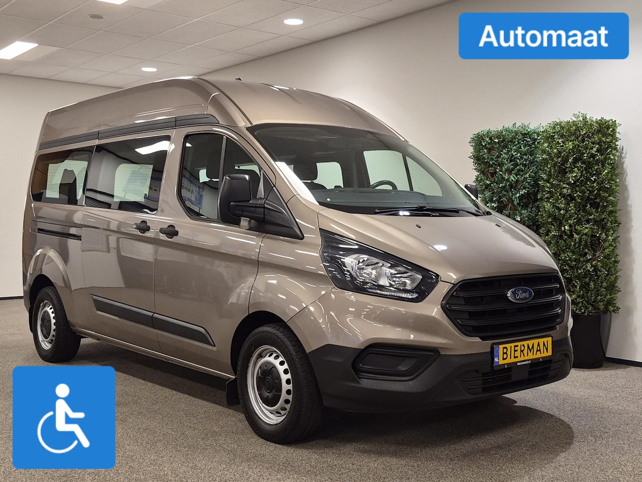 Ford Transit Custom - L2H2 Rolstoelbus Automaat (airco) - AutoWereld.nl
