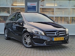 Mercedes-Benz B-klasse - 180 Business Solution AMG Upgrade Edition|Pano|Sfeer|Trekhaak|LED|50.904KM|Camera|