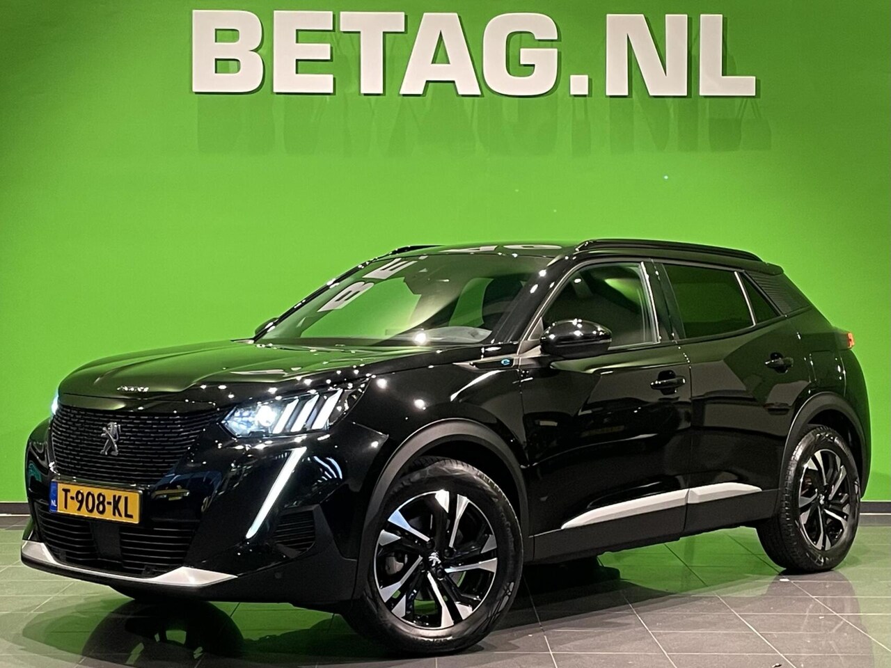 Peugeot e-2008 - EV GT 50 kWh | Stoelverwarming | Camera | DAB | - AutoWereld.nl