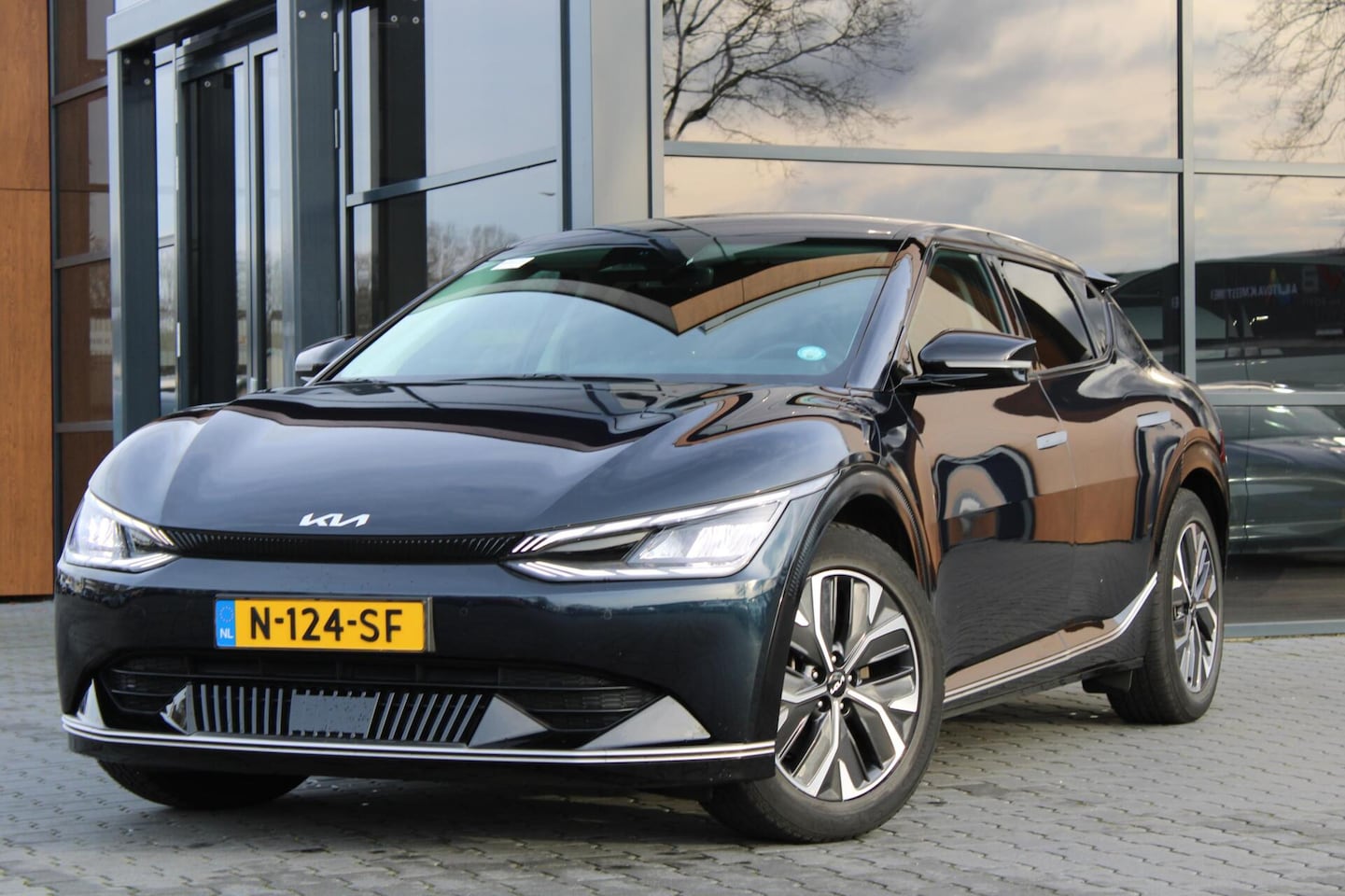 Kia EV6 - Plus 77.4 kWh | Trekhaak | Meridian audio | Leer - AutoWereld.nl