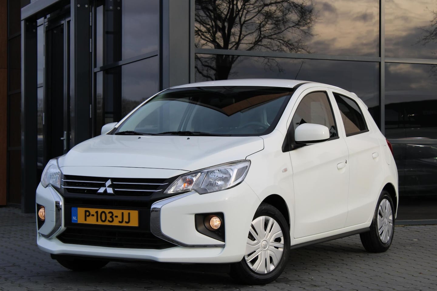 Mitsubishi Space Star - 1.2 Connect+ | Airco | Carplay | NL auto - AutoWereld.nl