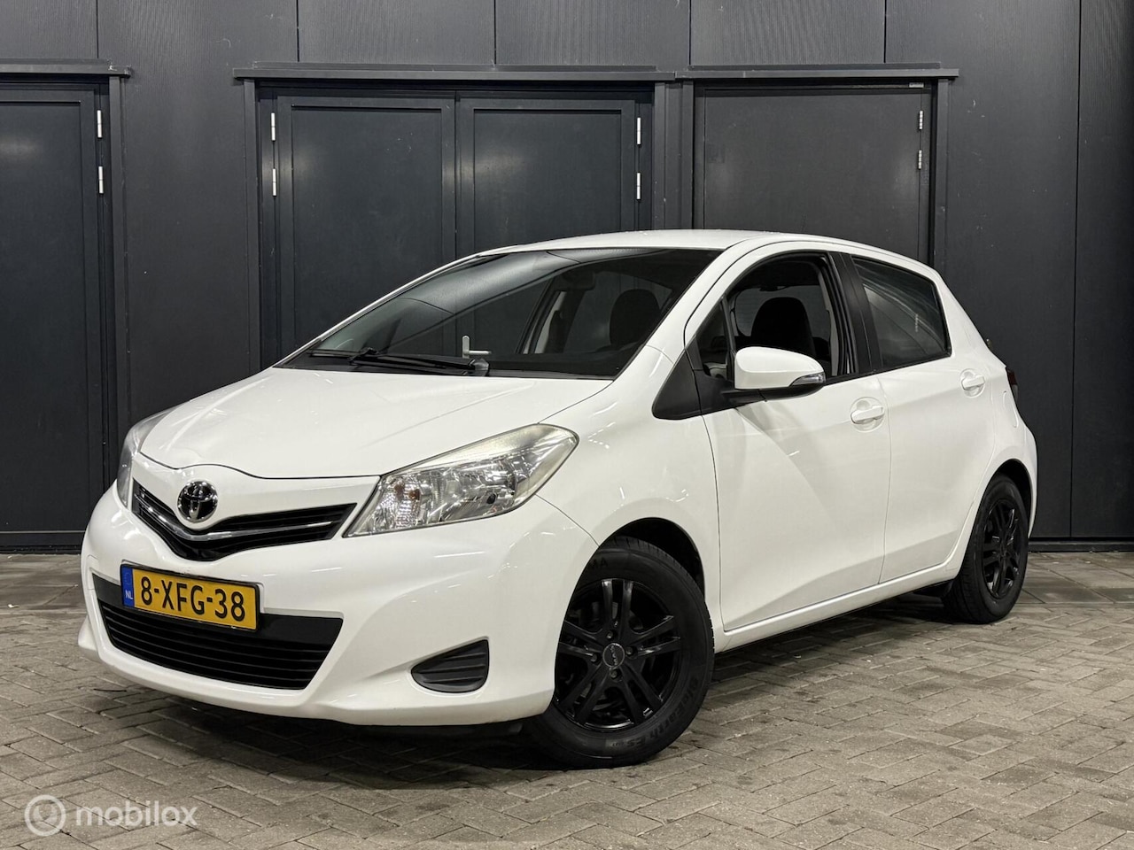 Toyota Yaris - 1.0 VVT-i dealer onderhouden|zeer netjes - AutoWereld.nl