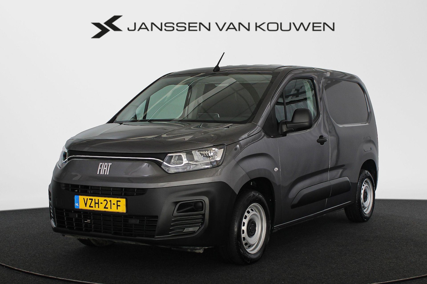 Fiat Doblò - 1.5D 100pk L1 650kg Apple CarPlay Parkeersensoren Betimmering Vloerplaat - AutoWereld.nl