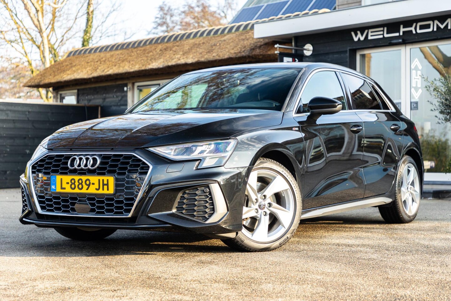 Audi A3 Sportback - 35 TFSI S Line Automaat I Climate I Cruise I Stoelverwarming I Navigatie I CarPlay I Zeer - AutoWereld.nl
