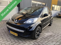 Peugeot 107 - 1.0-12V Millesim 200 NETTE AUTO