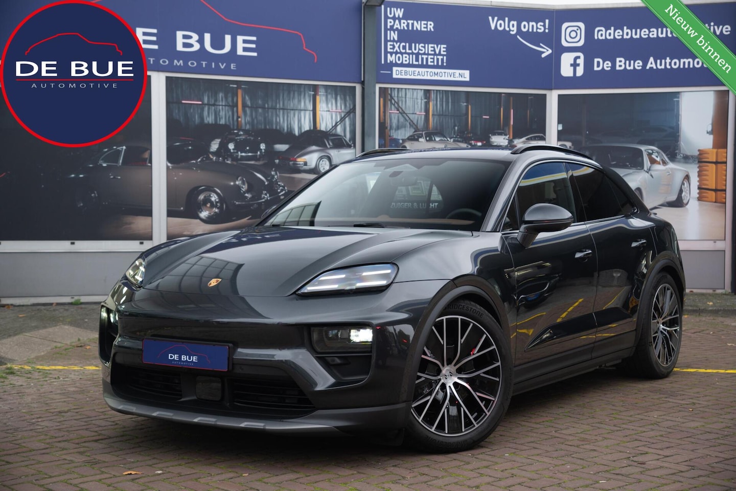 Porsche Macan - 4 E 100 kWh|1 Eig.|Org NL NAP|BTW|Luchtvering|Sportchrono|BOSE|360|ClubLeder|Dealer Onderh - AutoWereld.nl
