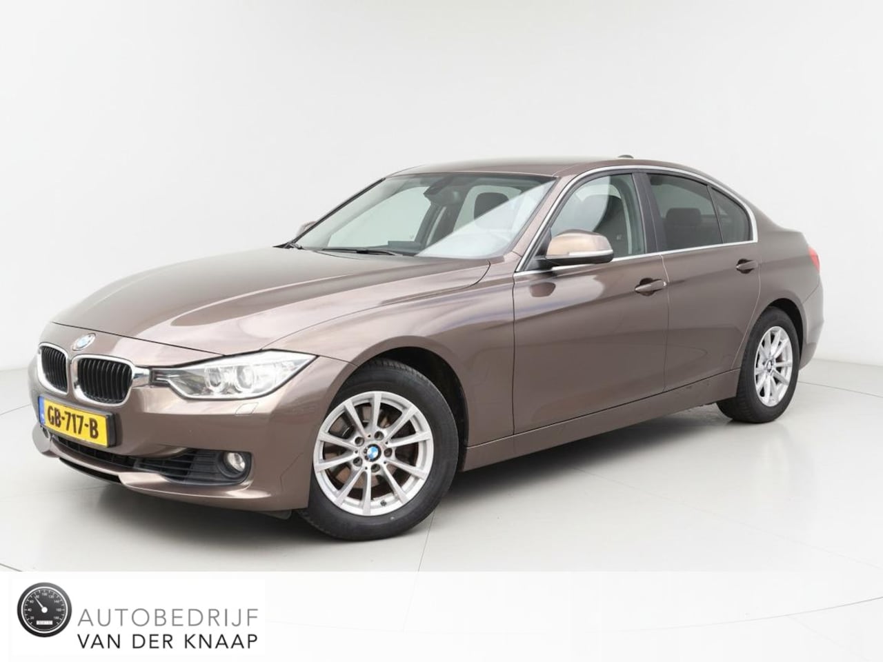 BMW 3-serie - 320i Executive | Clima | Cruise | Navi | PDC+Camera | Xenon | Multimedia | Start/Stop | - AutoWereld.nl