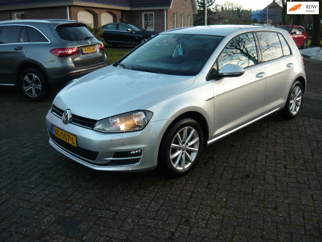 Volkswagen Golf - 1.2 TSI Connected Series 1.2 TSI Connected Series - AutoWereld.nl