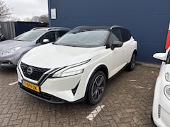 Nissan Qashqai - 1.3 MHEV Xtronic Tekna | Achterbank in delen neerklapbaar | Achteruitrijcamera | Afwijkend