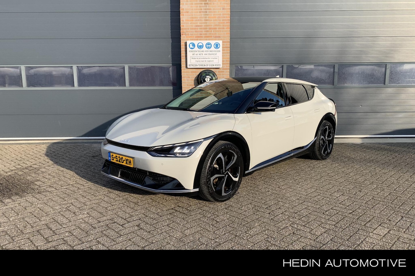 Kia EV6 - Plus Advanced 77.4 kWh Meer foto's volgen | Schuif/-Kanteldak | Stoel-en-Stuurverwarming | - AutoWereld.nl