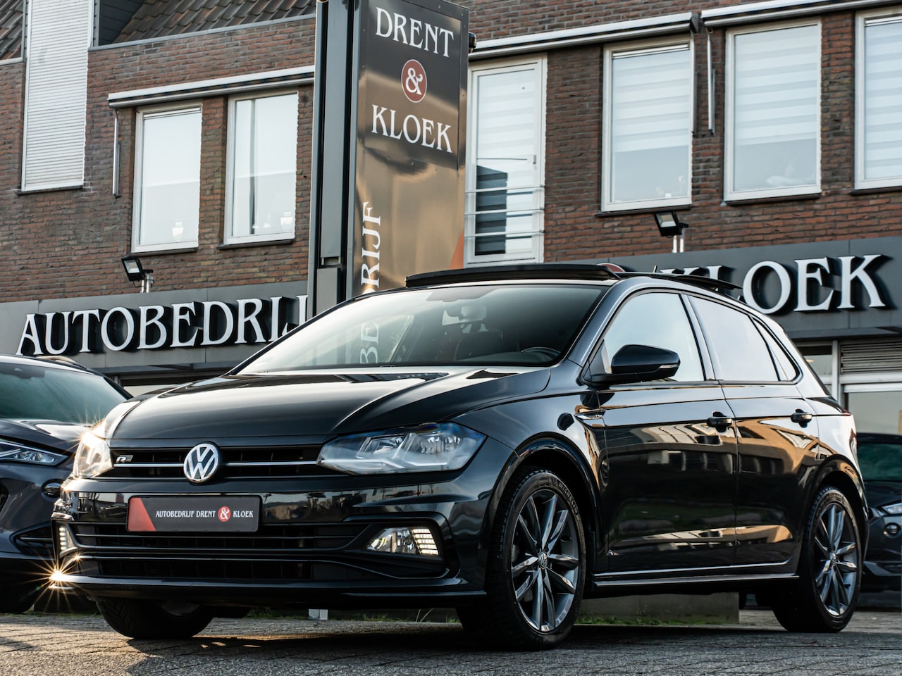 Volkswagen Polo - 1.5 TSI Highline R-Line ORG NL PANO CAMERA VIRTUAL DASH - AutoWereld.nl