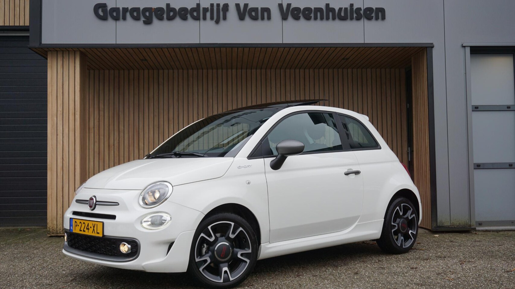 Fiat 500 - 1.0 70pk 3Drs Hybrid Sport Schuif/kantel Panoramadak Sportstoelen 16inch LM Virtual *NL au - AutoWereld.nl