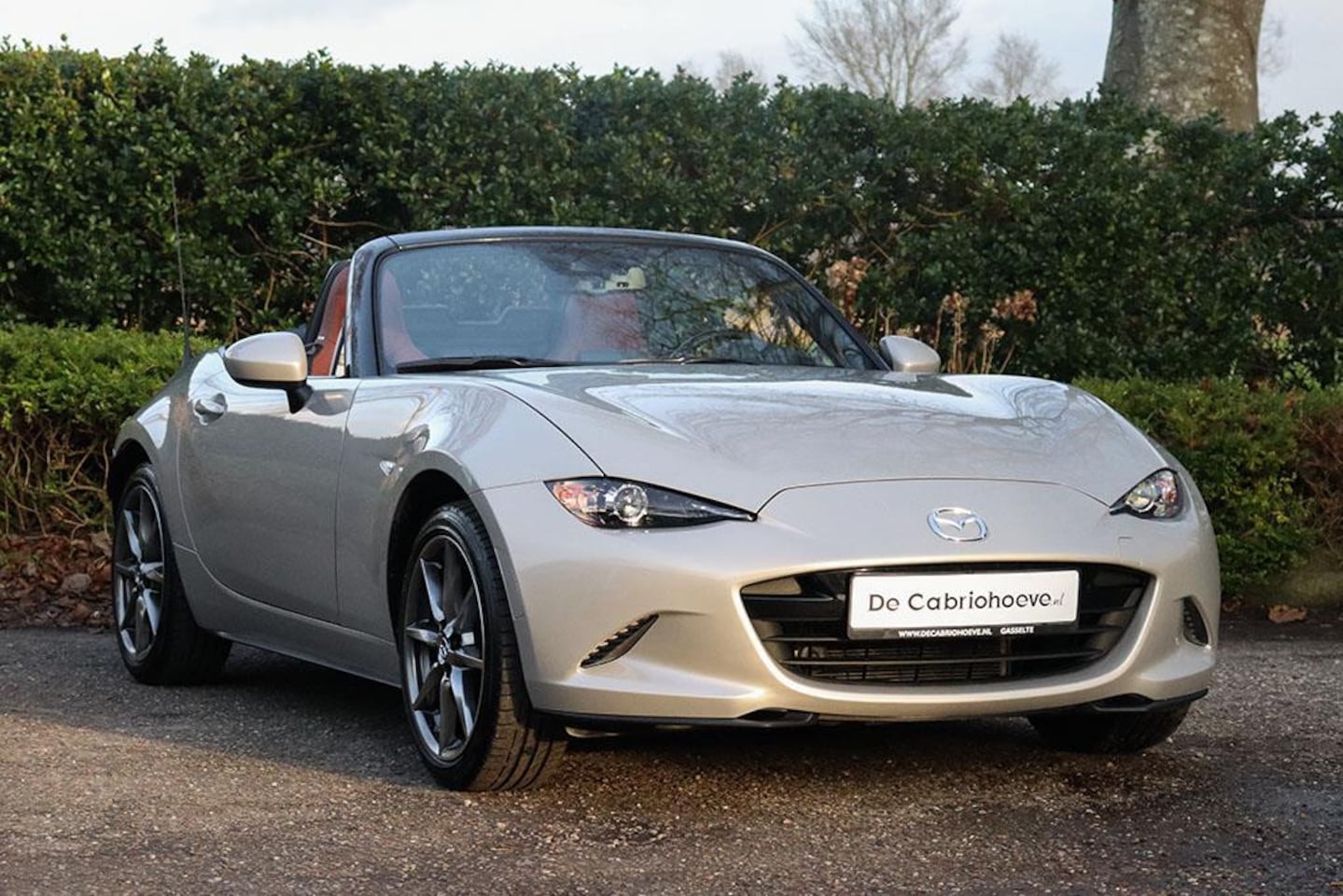 Mazda MX-5 - ND 2.0l SkyActiv-G 184 GT-M Platinum Quartz Metallic - Kinenbi - AutoWereld.nl