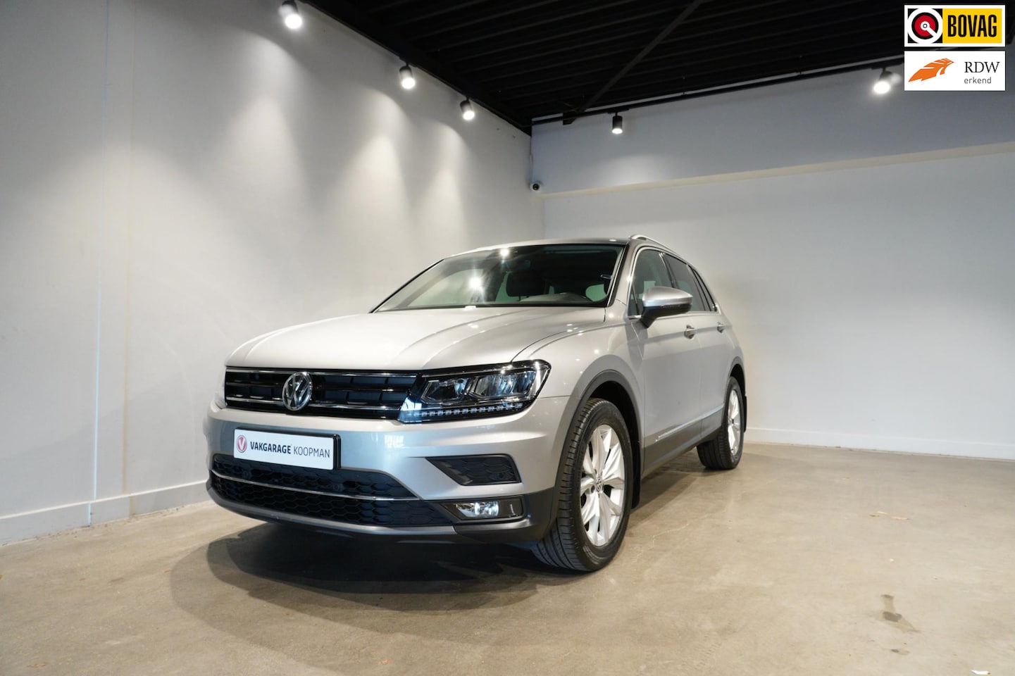 Volkswagen Tiguan - 1.4 TSI 4Motion Highline Trekhaak|ACC|Virtual - AutoWereld.nl