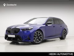 BMW 5-serie Touring - M5 | Personal CoPilot | Bowers & Wilkins Surround Sound | Trekhaak | M Driver's Pack