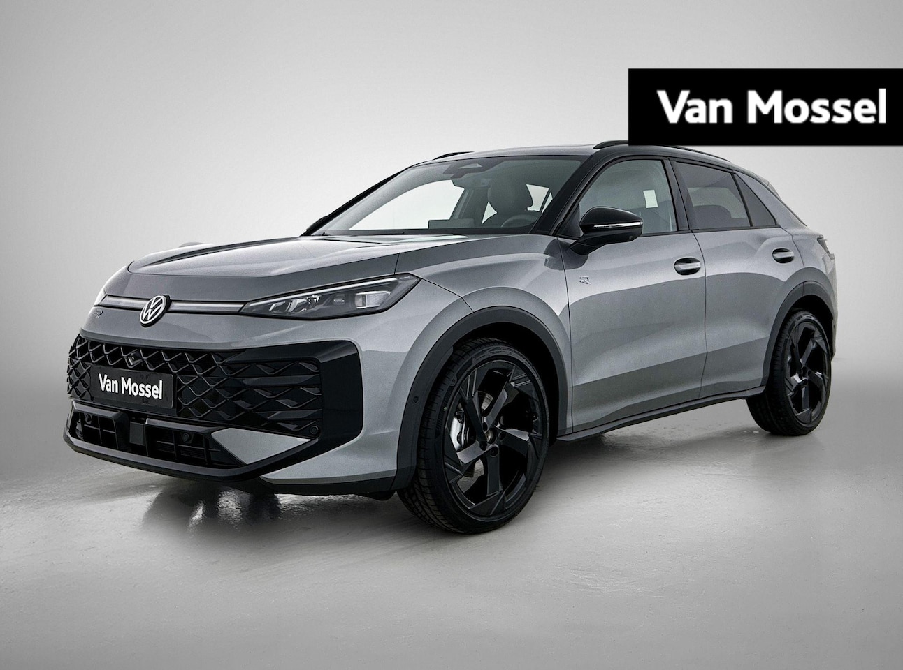 Volkswagen T-Roc - 1.5 eTsi R-Line First Edition 150 PK Automaat | Black Style | Trekhaak | 20" Lichtmetalen - AutoWereld.nl